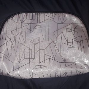 BRAND NEW MAKEUP BAG